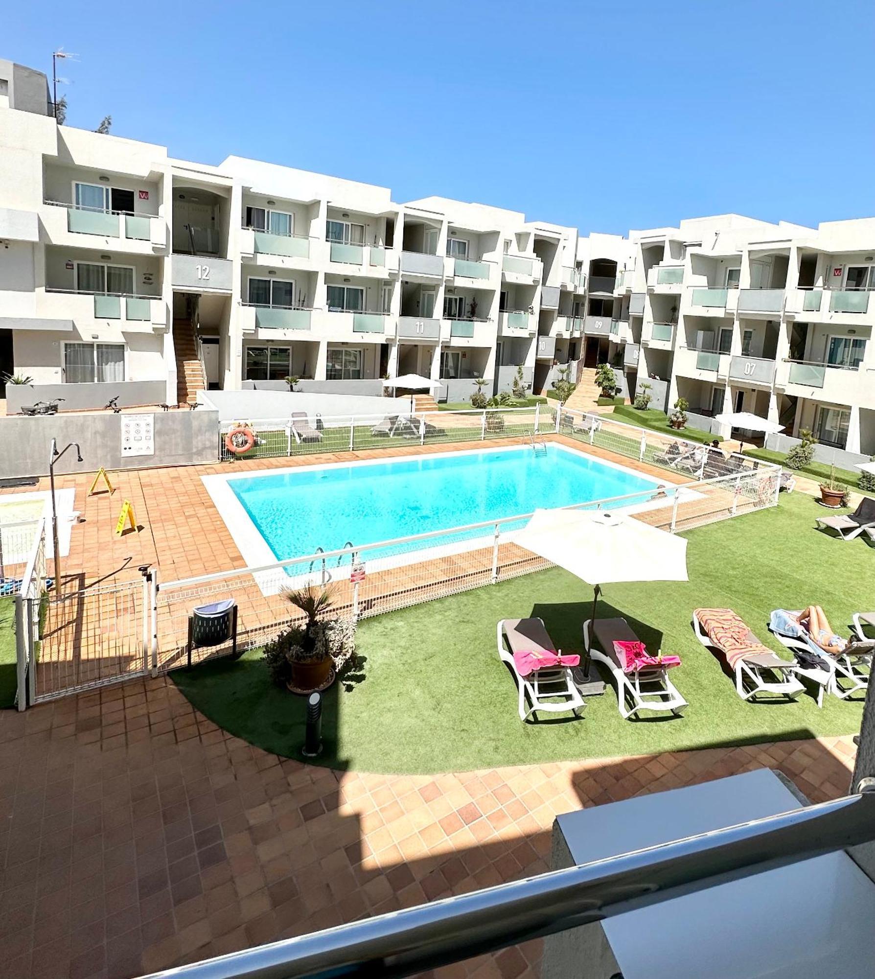 Tutti Frutti Con Piscina, Terraza Soleada Privada, Primera Planta Y Wi-Fi Corralejo Luaran gambar